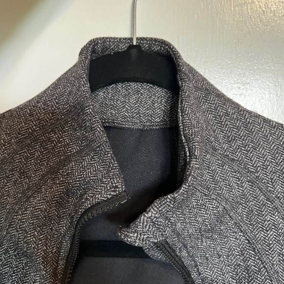 Lululemon Define - Picture 12 of 13